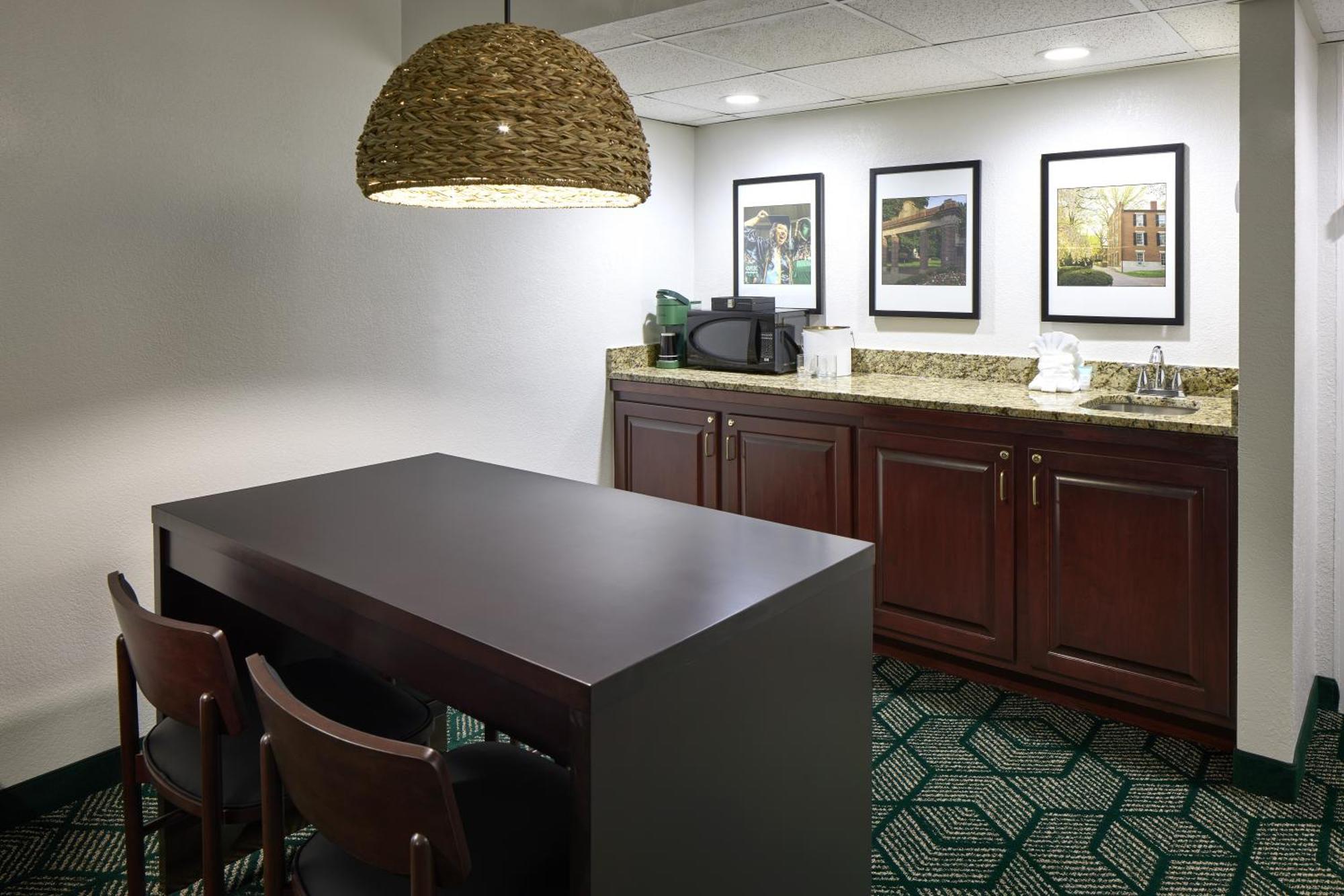 Ohio University Inn And Conference Center Athens Bagian luar foto